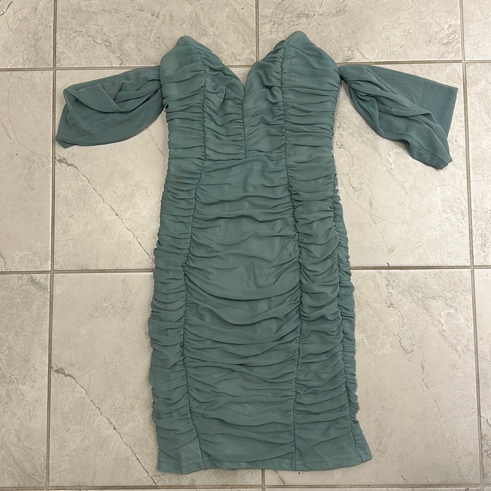 Women’s Bodycon Strapless Dress - Picture 2 of 3
